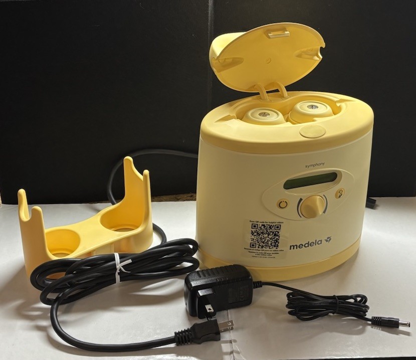MEDELA SYMPHONY PLUS WITH INITIATION TECHNOLOGY. NEW OPEN BOX OCT 2025.