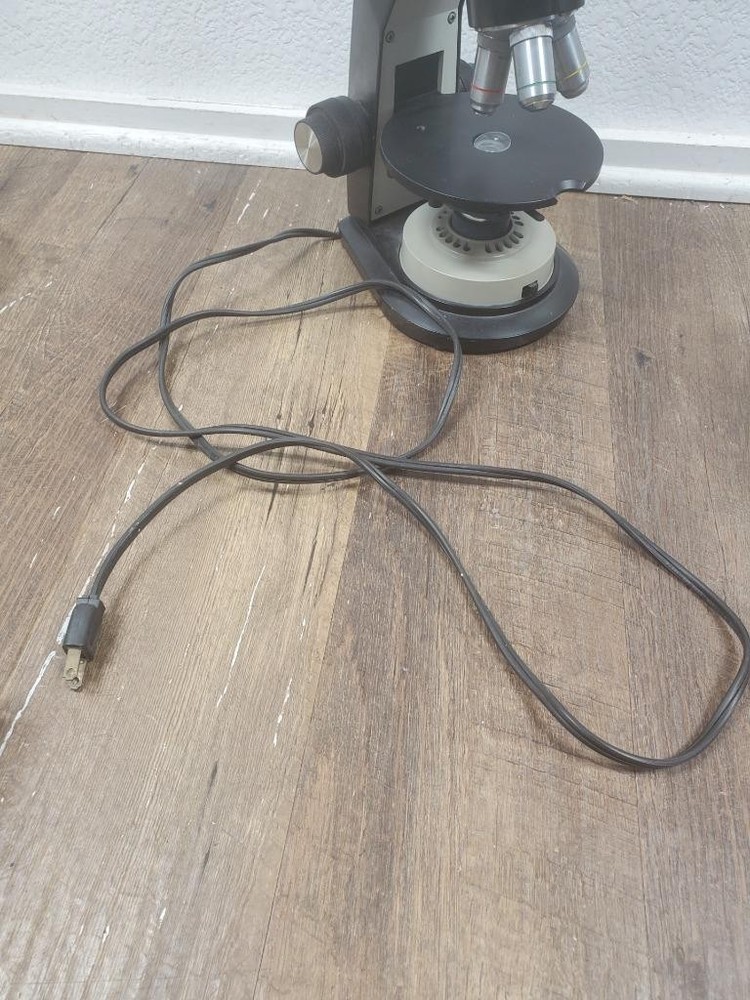 V18 ♻ Vintage ~ Bausch and Lomb Dual View Microscope, Light works ♻