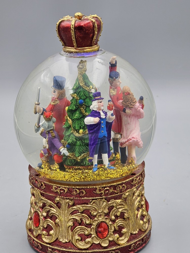NUTCRACKER SUITE Musical Lighted Christmas Water Globe Kurt Adler Nice Working