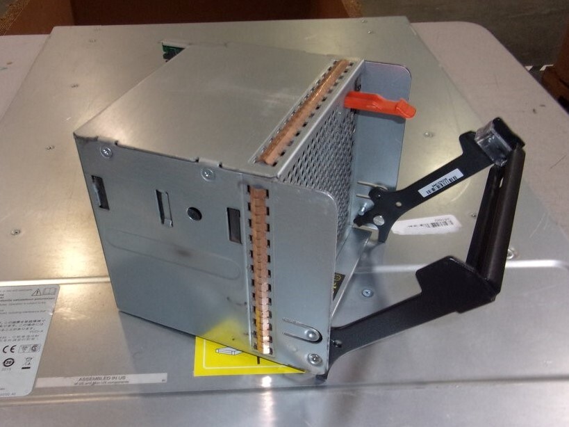 NetApp NAF-1301 FAS8020 SAN Disk Array SEE NOTES