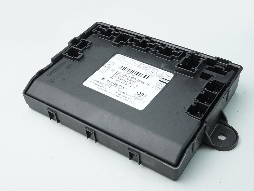 2008 - 2013 Mercedes Benz S Class W221 Door Control Module Computer Rh Front