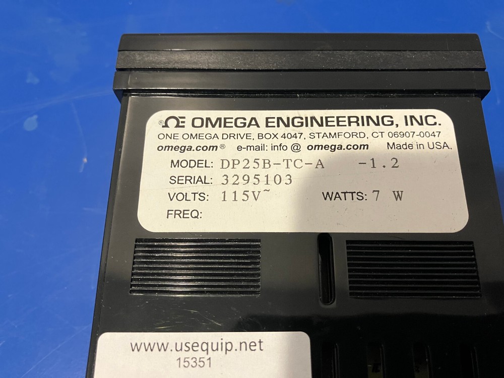 15351 Omega DP25B-TC-A Strain Meter & Controller