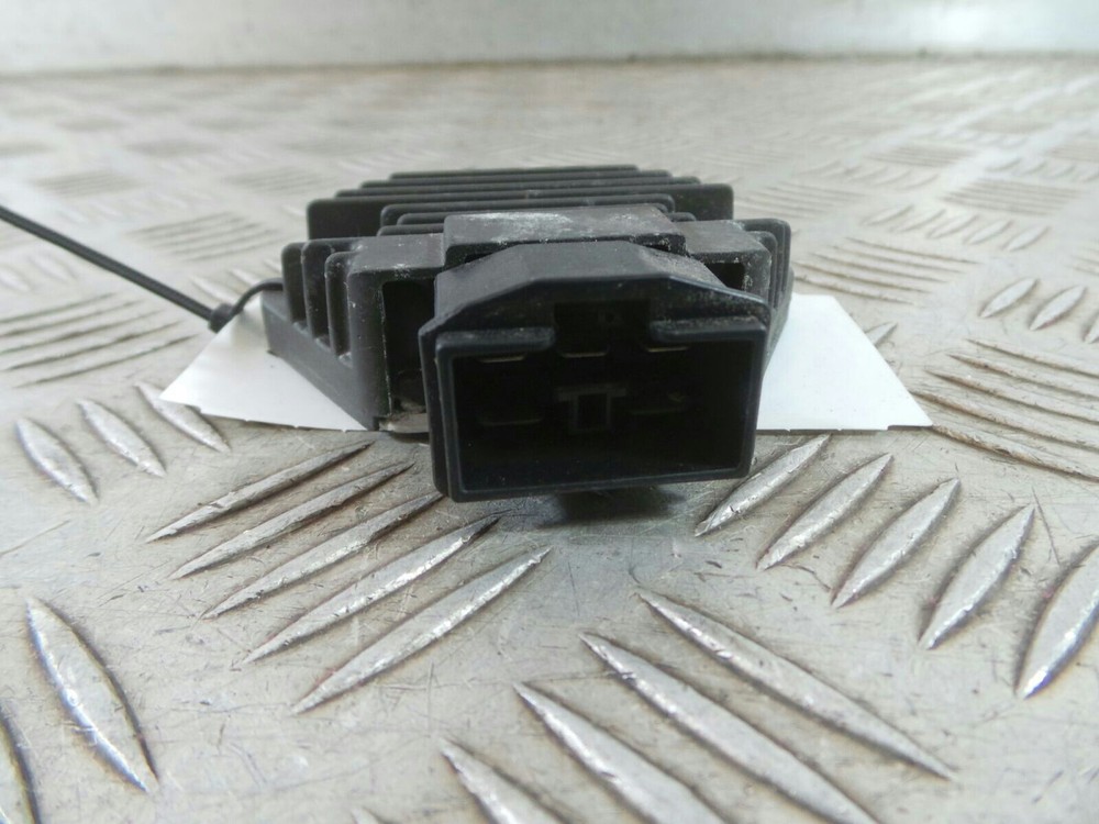 HONDA SES 125 DYLAN RECTIFIER REGULATOR