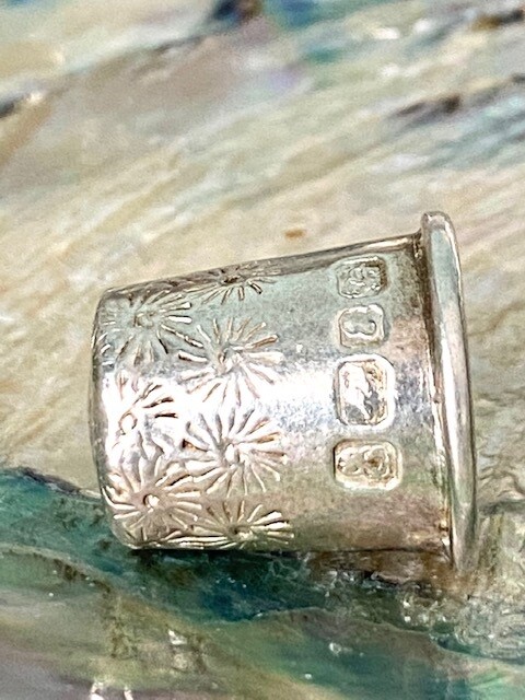 Silver Thimble Hallmarked with Beautiful Design