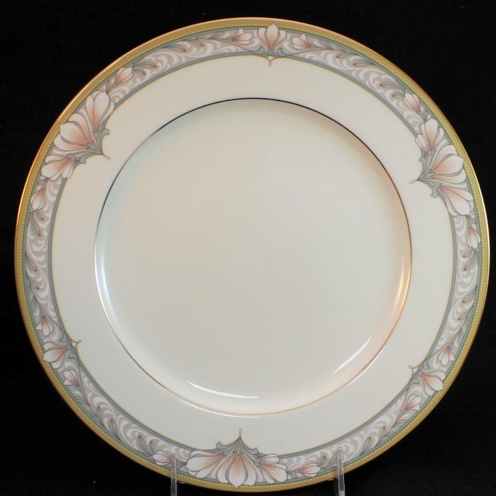 Noritake BARRYMORE 5 Piece Place Setting Bone China 9737 GREAT CONDITION