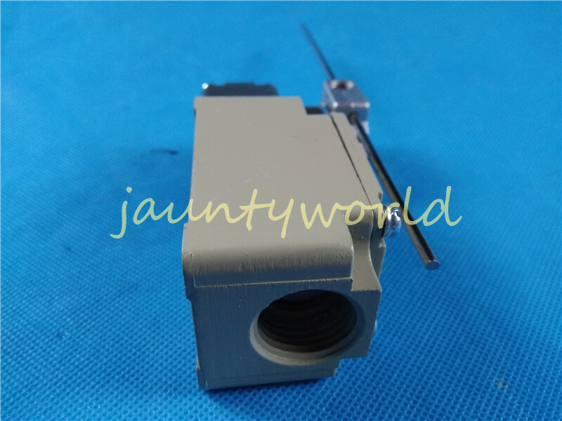 ONE OMRON Limit Switch WLCL-Q WLCLQ NEW