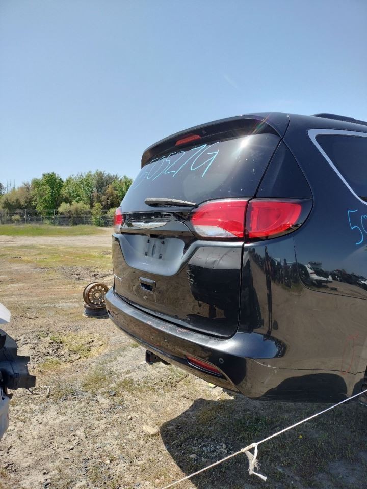 LEFT BLK ROCKER PANEL MOULDING OEM 2017 CHRYSLER PACIFICA