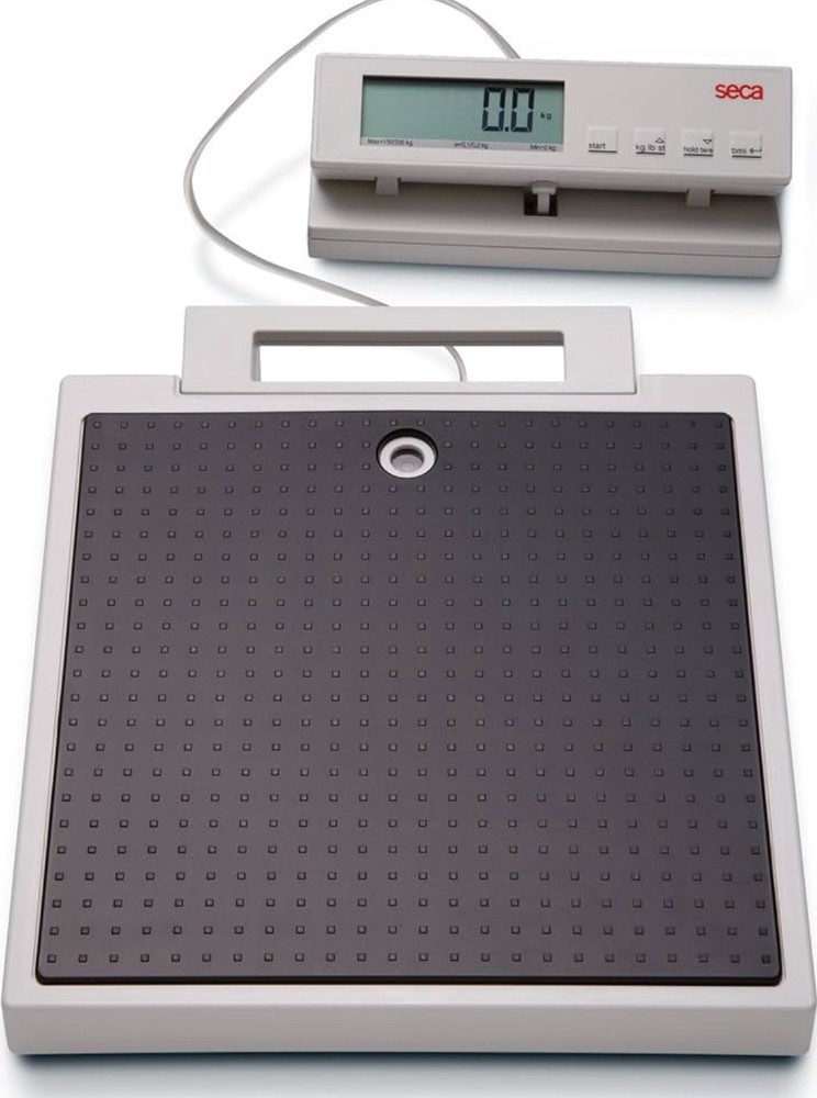 Seca 869 Flat Scale with Remote Display 550 LBS/250 KG Capacity