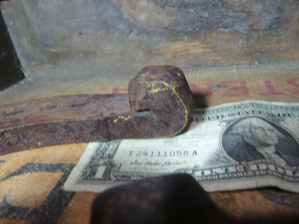 2-Heavy Duty Horseshoes