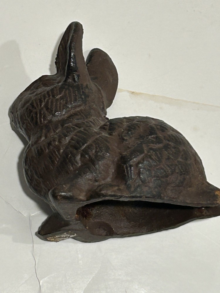 Small Cast Iron Bunny