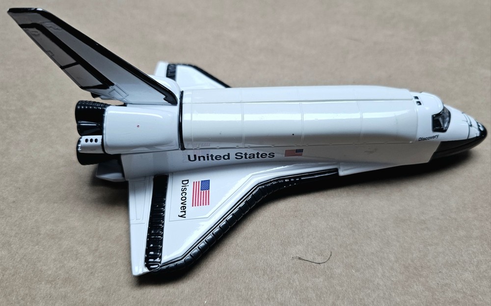 Space Shuttle Launch Display Set, NASA Space Adventure Series, by Daron, 12"