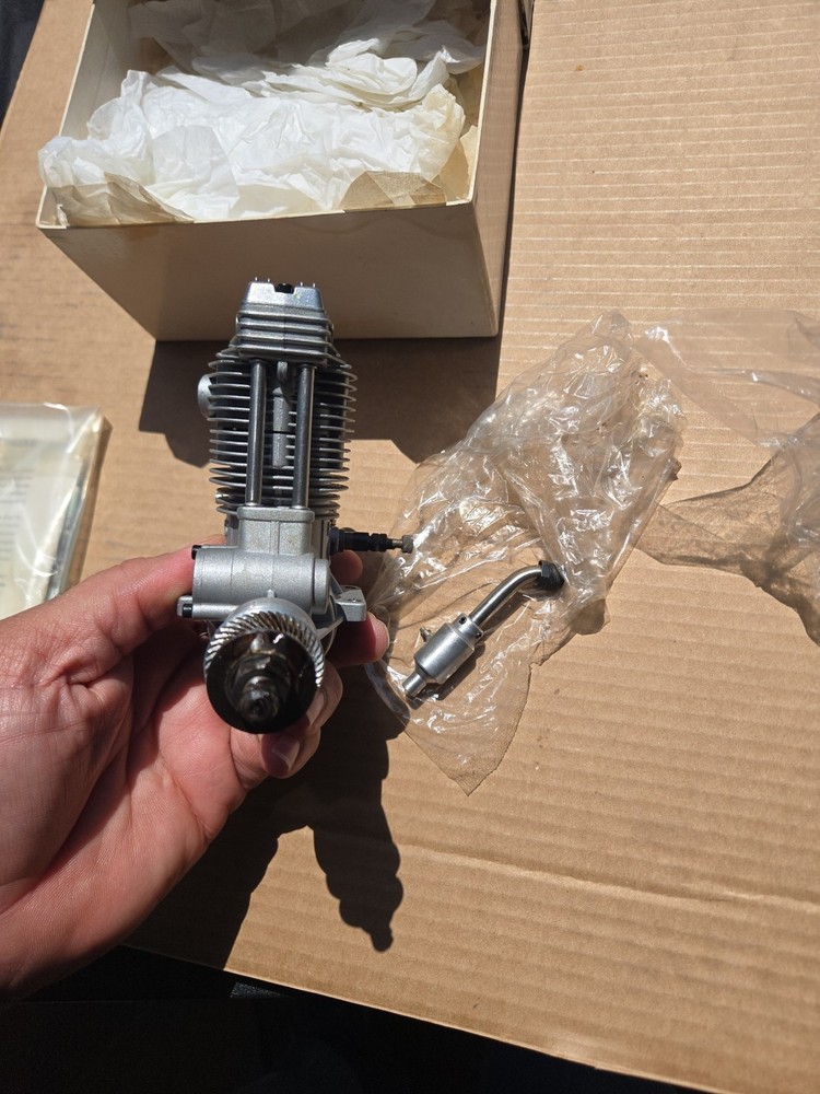 Vintage Os Four Stroke 61 Engine Fs61