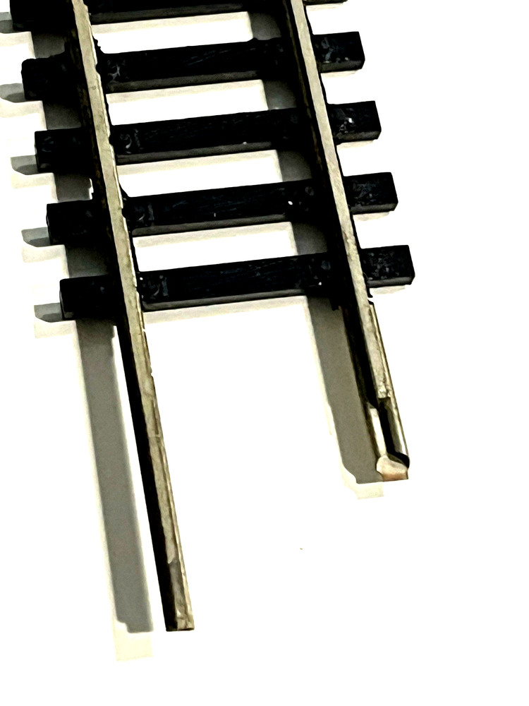 Mainlin 00 Scale 2 x Long Straight Train Track
