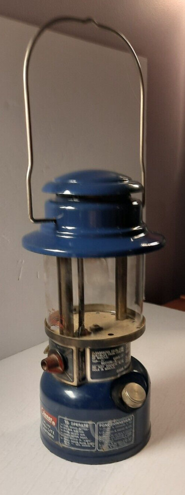 Vintage 1974 Coleman Deluxe Easi-Lite Model 321 Untested