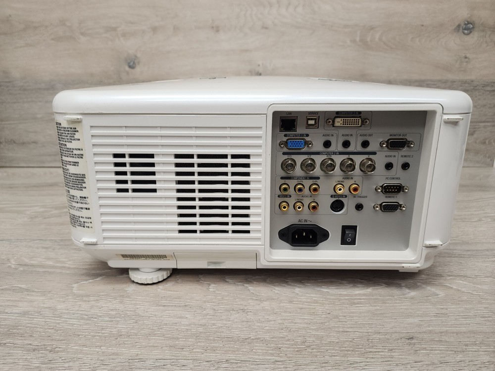 NEC NP4001 DLP HD Widescreen Projector Tested Working