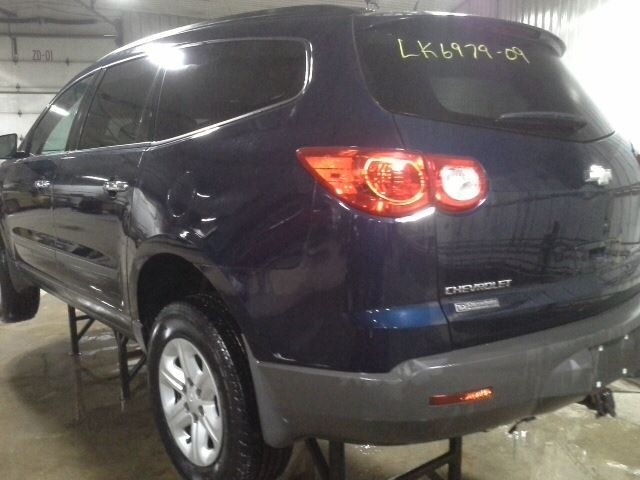 2009 Chevy Traverse Passenger Front Headrest Only Gray Cloth