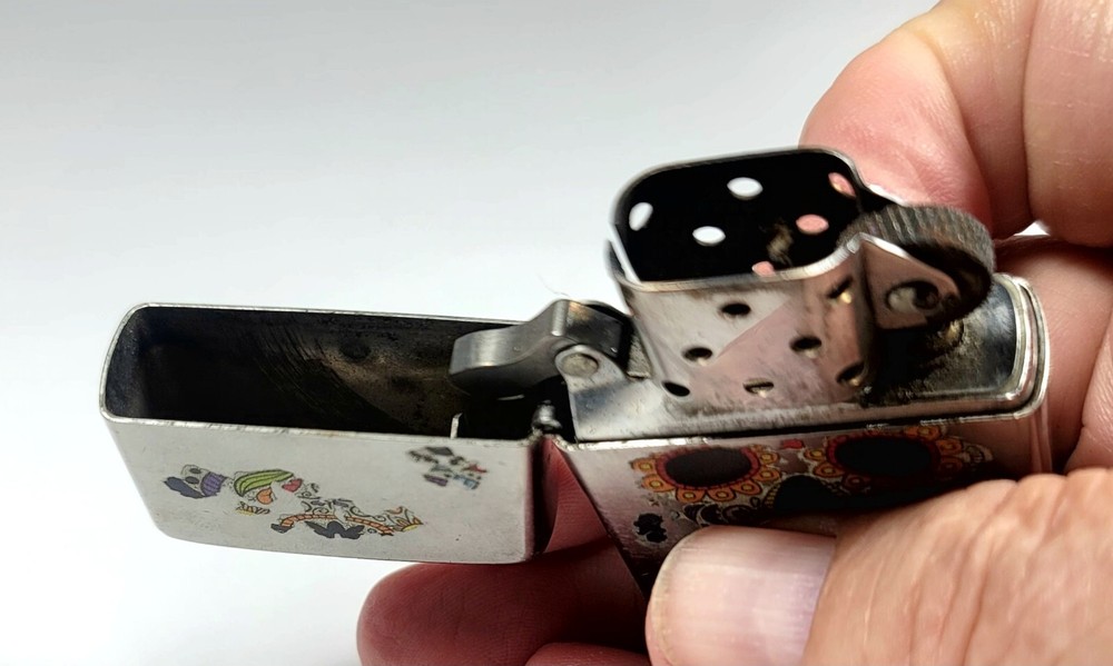 Zippo Lighter K19 Pre-owned Untested Selling As-is No Returns