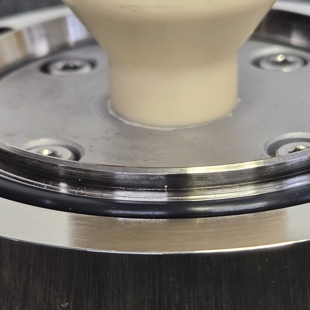 Rigaku Cathode/Filament Holder TTRAX III