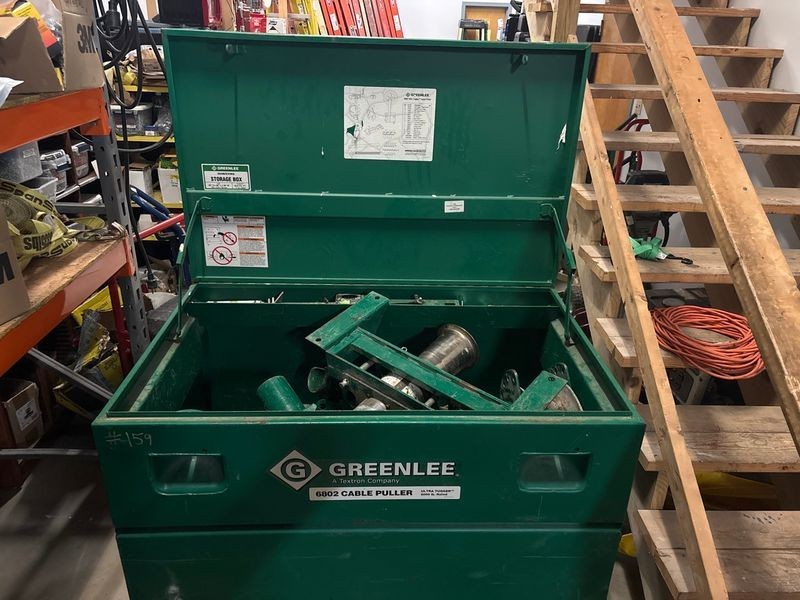 GREENLEE 6802 Tugger Cable Wire Puller 6802 With Storage Box