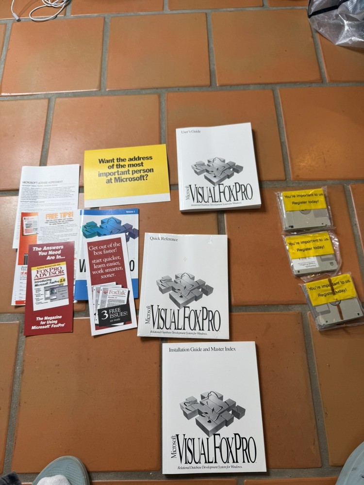 Microsoft Visual FoxPro Professional Edition – Boxed, Complete, Windows 95/NT