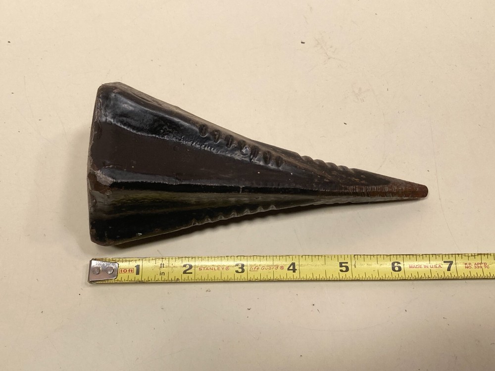 4lb Diamond-shaped splitting wedge