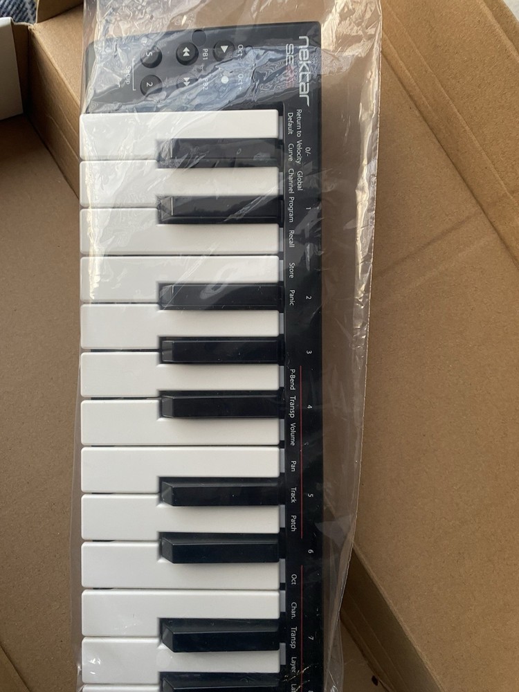 Nektar SE25 25 Keys Mini USB Controller Keyboard