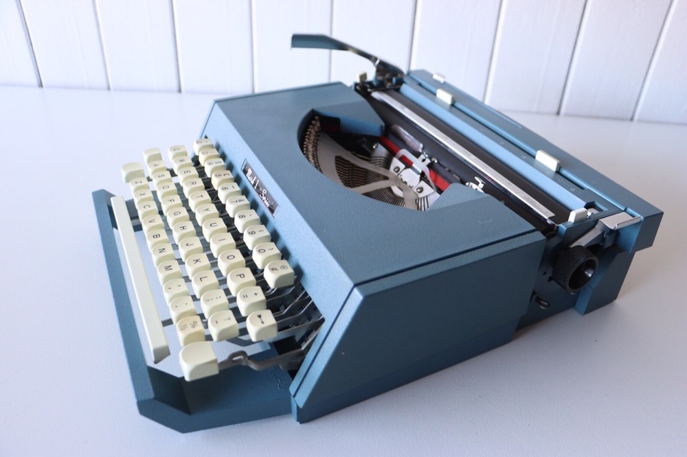 MARK 1 Series Blue Portable Typewriter - Like NEW!