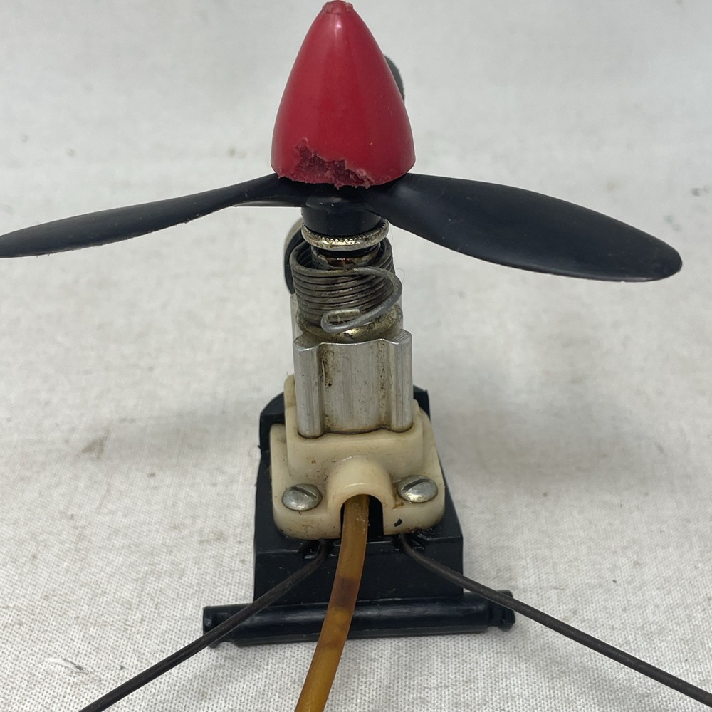 RC Model Airplane Engine And Wheels Has Compression