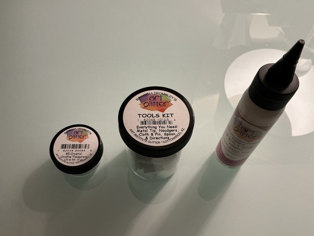 Barbara Trombley’s Art Glitter Bundle: Crystal Glitter, Tools & Adhesive (Used)