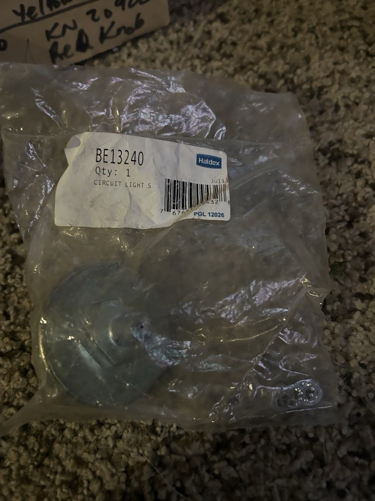 BE13240 Haldex-Midland Switch Stoplight NOS