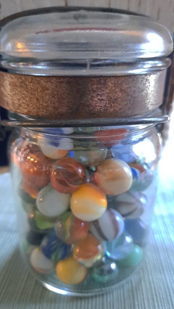 MARBLES/WALL DECORATION