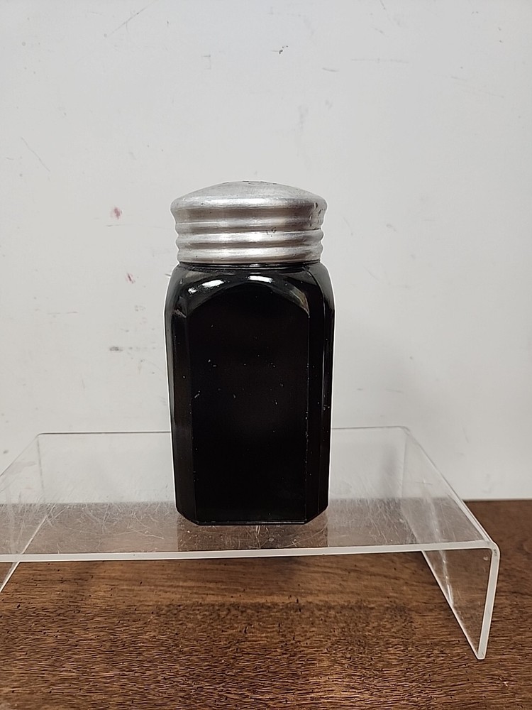 MCKEE BLACK AMETHYST GLASS FLOUR SHAKER