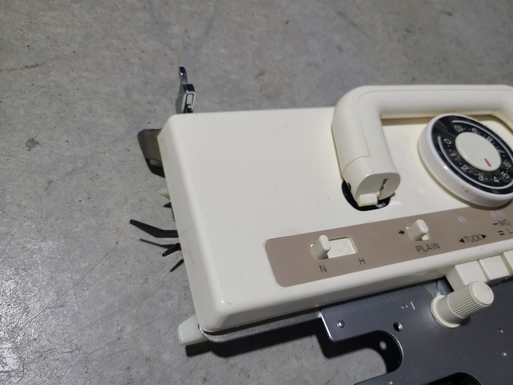 KnitKing PC Bulky Knitting Machine Carriage Part Only