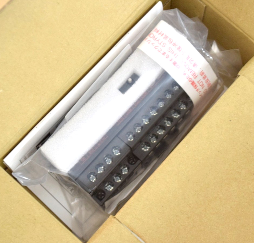 Mitsubishi AJ65SBT-64AD CC-Link Analog-Digital Converter Module Unit New In Box