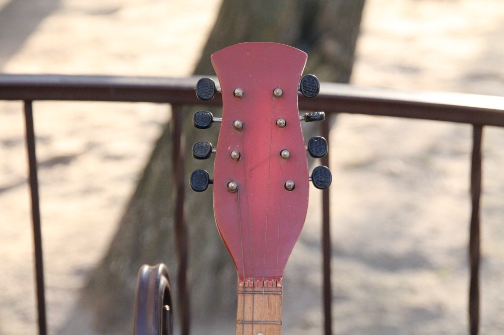 Vintage Mandalina 8 strings / national stringed instrument