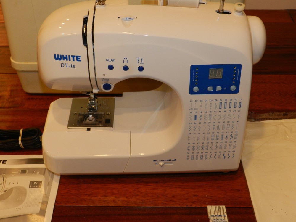 White D'Lite W1750C Computerized 3/4-size Portable Sewing Machine GREAT COND.