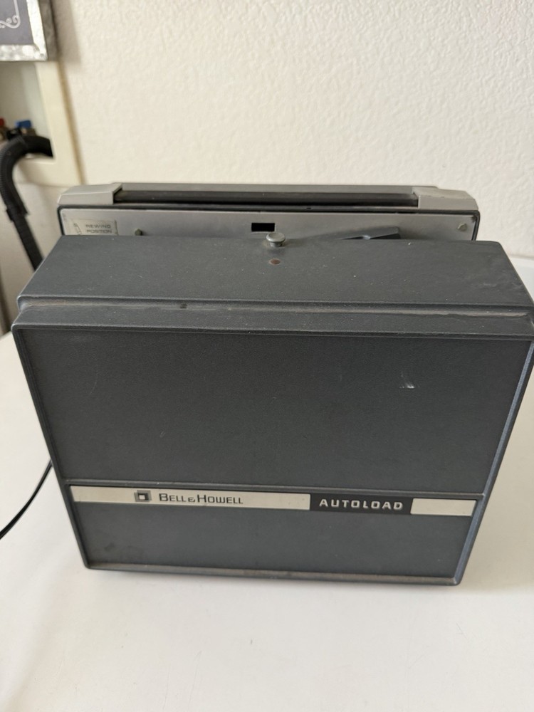 Vintage Bell & Howell 357B 8MM Autoload Projector