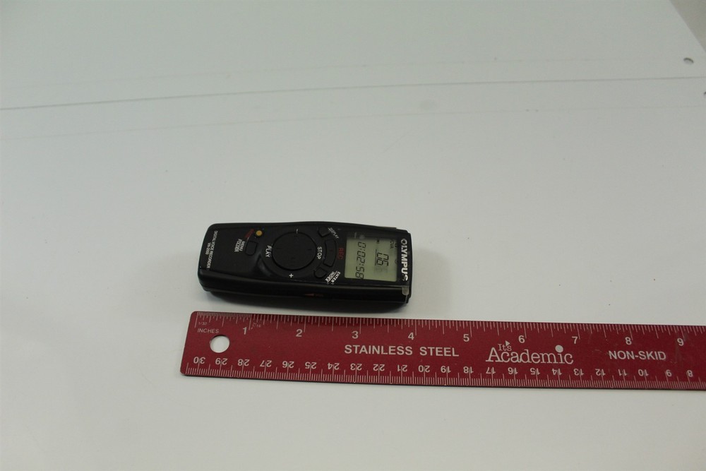 Olympus Digital Voice Recorder Dictaphone Model VN-2000 Working