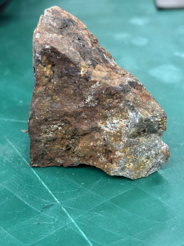 az rich gold ore specimen