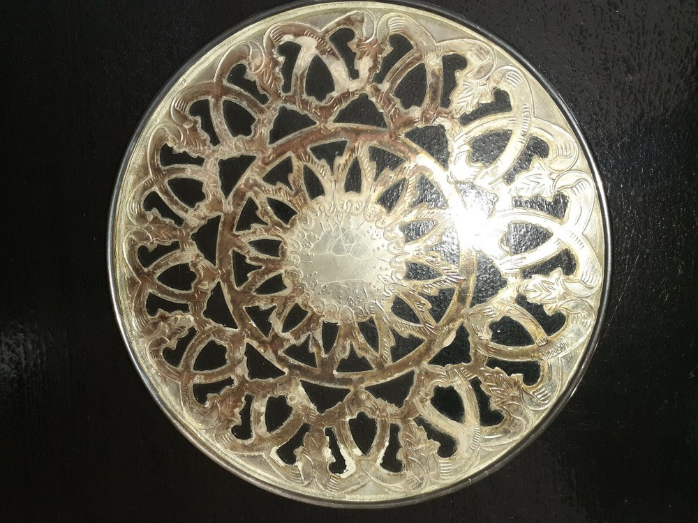 Vintage Raimond Silverplate Silver on Glass 6” Trivet/coaster