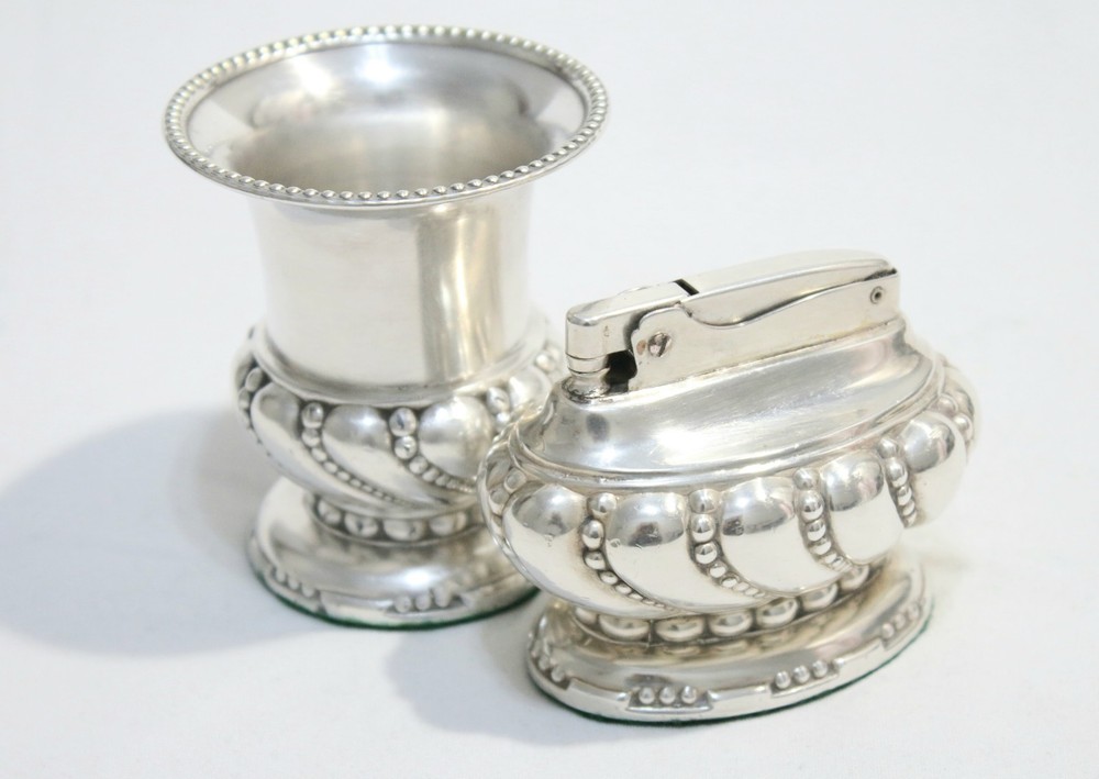 Vintage Silver Plate Ronson "CROWN " Table Lighter Set in Working Condition