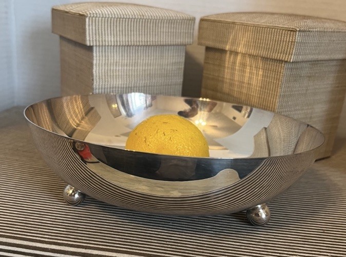Crescent Silverplated Footed Fruit Bowl - Modern Style - Gorgeous