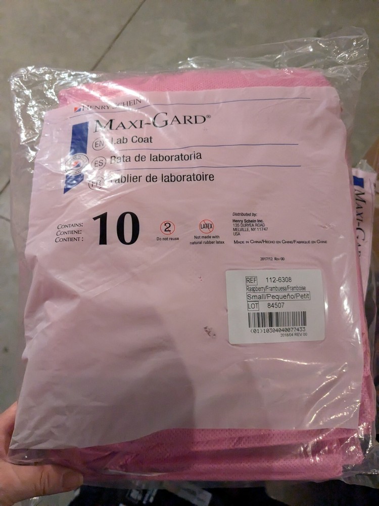 HENRY SCHEIN disposable lab coats 10 pack size small