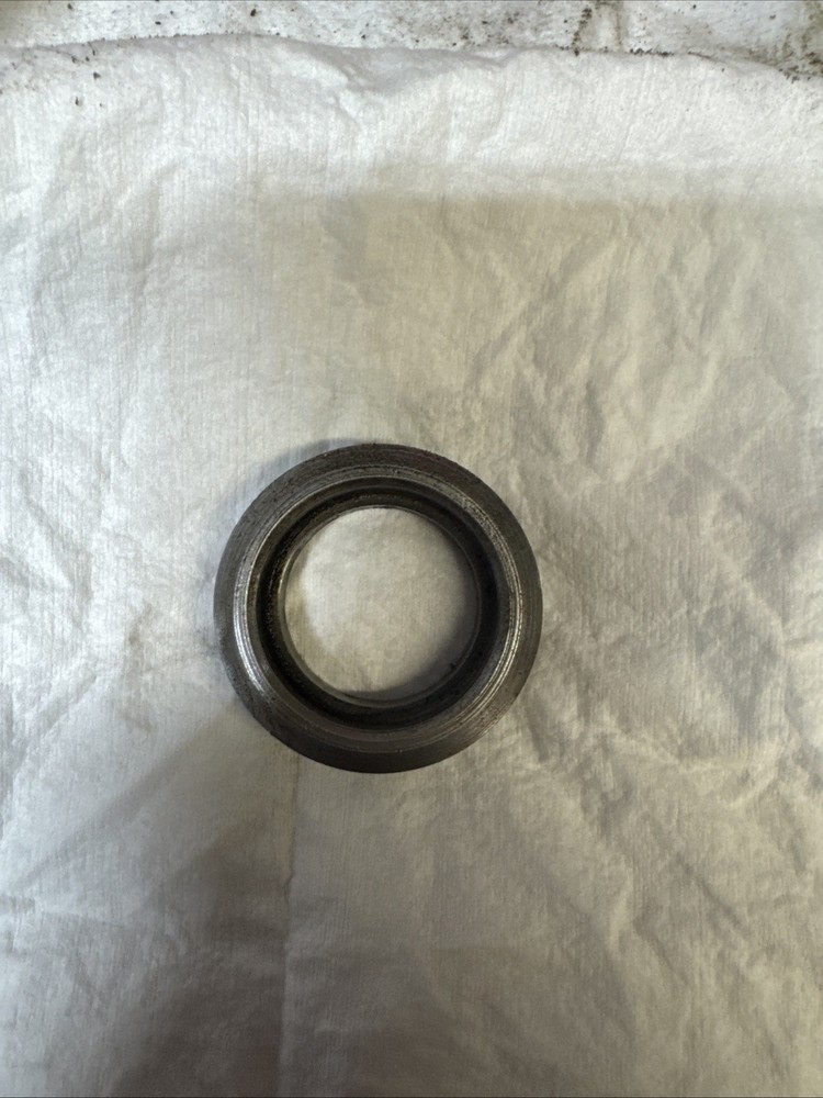Walker Turner 15” / 900 / Drill Press Bearing Retainer / Cup