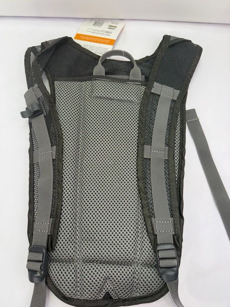 Bass Pro Shops Eclipse 1.5L Hydration Pack Gray New