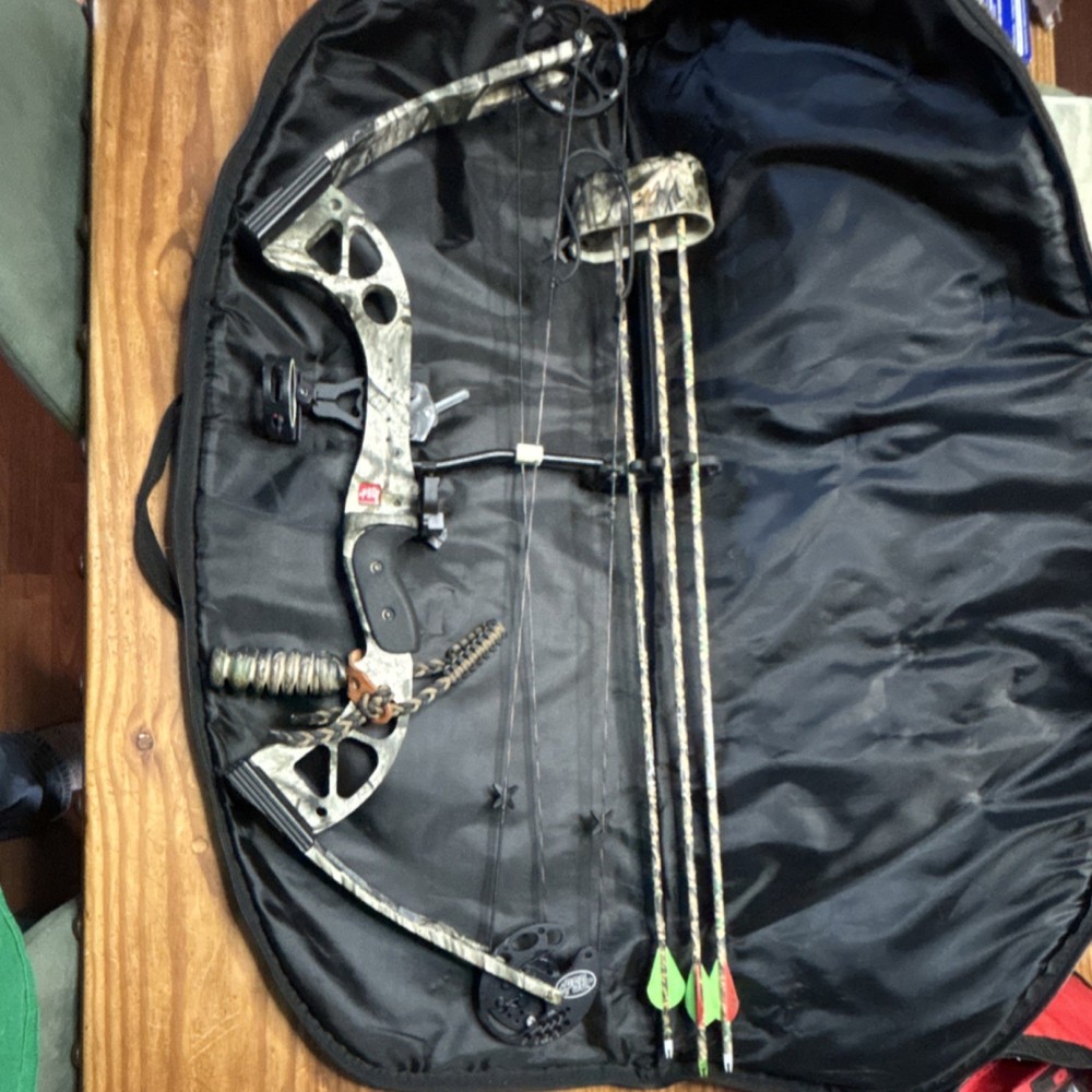 PSE Stinger 3G Compound Bow with Soft Case