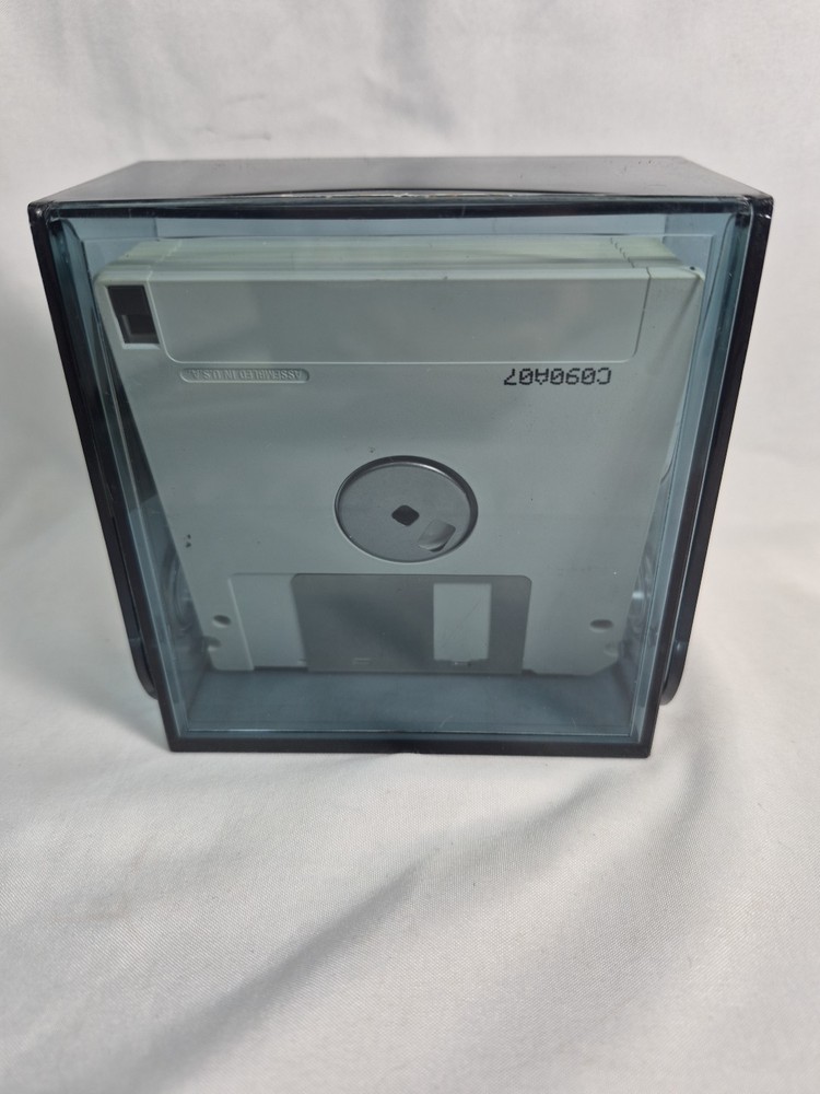 MICROSOFT WINDOWS White 3.5" DISKS SOFTWARE SETUP DISKS 1-7 VERSION DOS 3.0-1985