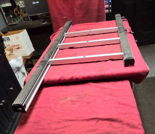 VOLVO FOLDING UPPER BUNK LADDER, BLK RUBBER , 8078803,