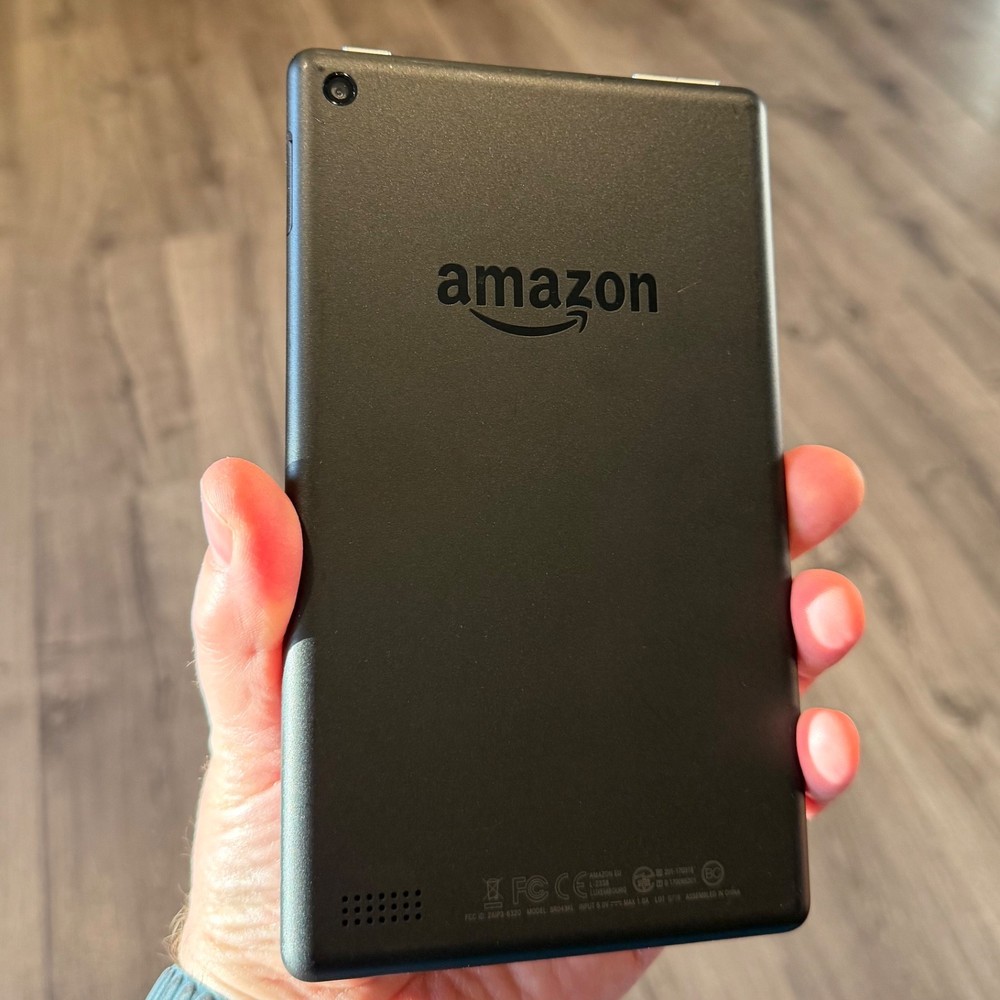 Amazon SR043KL Fire 7 (7th Generation) 8GB, excellent condition