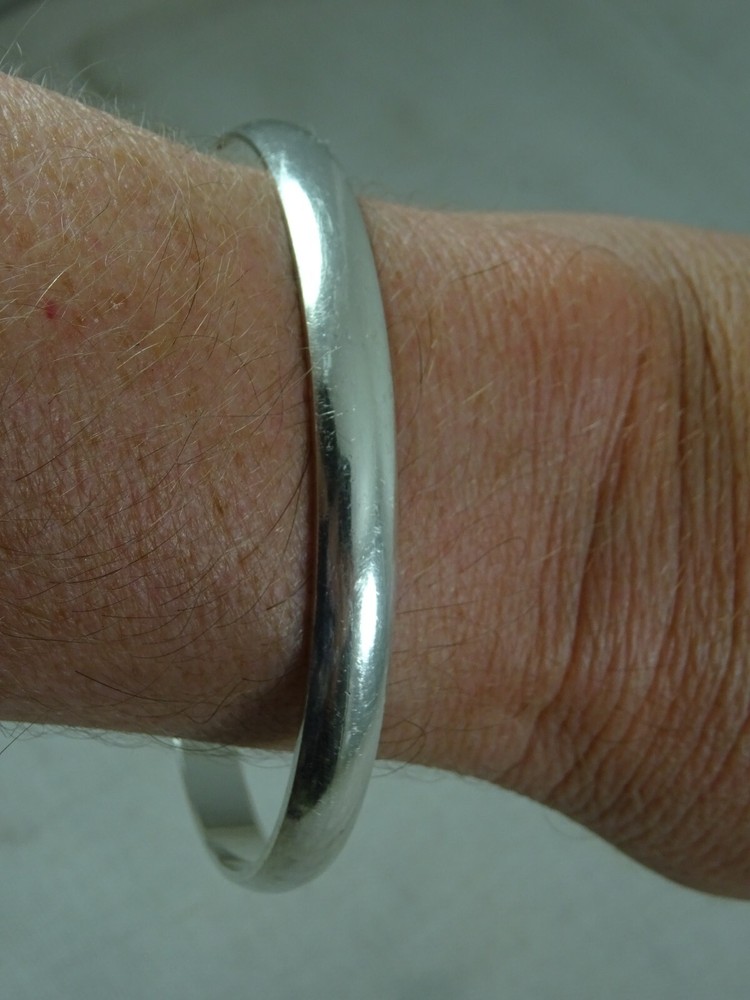 GRT Sterling Silver Bangle Bracelet 925 7mm 30.6grams Solid 8.5"
